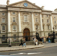 Georgian and Victorian Splendors Dublin Walking Tour including Trinity College