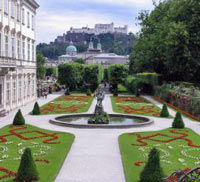 Panoramic Salzburg City Tour with Optional Coffee and Cake