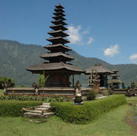 North Coast of Bali Mountain Tour: Singaraja and Bedugul