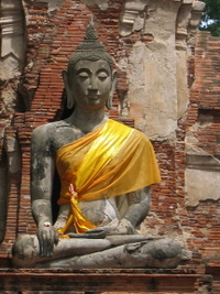 Templos de Ayutthaya y crucero fluvial desde Bangkok