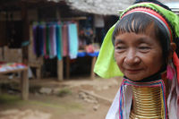 Thaton Long-necked Hilltribe including long-tailed boat trip from Chiang Mai