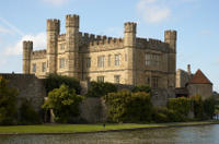 Canterbury, Leeds Castle and White Cliffs of Dover Small-Group Tour from London