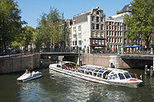 Recorrido en barca con paradas libres por los canales de Ámsterdam