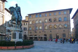 Florence Fashion Walking Tour: Gucci Museum, Loretta Caponi and Santa Maria Novella