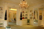 Save 10%: Guided Tour of the Yves Saint Laurent Foundation in Paris by Viator