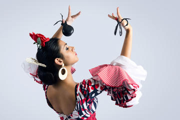 Flamenco Show at Tablao Cantares in Madrid