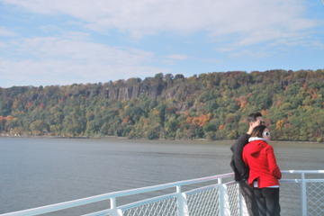 Picture of NYC Fall Foliage Cruise with Lunch