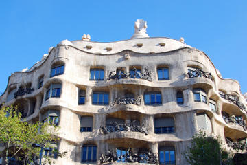 Barcelona Gaudi Tour by Scooter