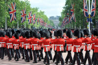 Royal London Sightseeing Tour with Changing of the Guard Ceremony