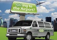 Shared Departure Transfer: Hotel to New York City Airports