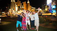 Viator Exclusive: Las Vegas Strip by Limo with Personal Photographer