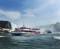 Niagara Falls Boat Tour: Voyage to the Falls