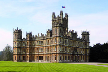 Downton Abbey Tour from London: Film Sets, Castle Grounds and Egyptian Exhibition Admission