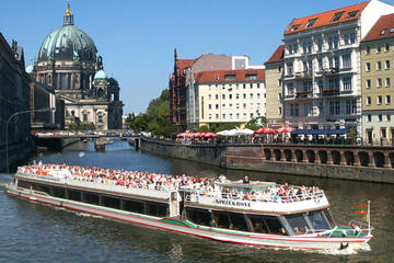 Charlottenburg Palace: Dinner and Concert with River Spree Sightseeing Cruise