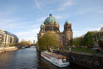 Berlin Sightseeing Cruise on the River Spree