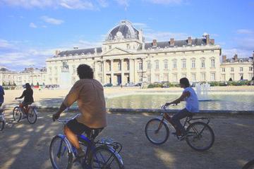 Paris Super Saver: Day Bike Tour, Evening Bike Tour and Seine River Cruise
