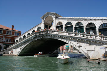 Small-Group Tour: Best of Venice Walking Tour and Grand Canal Water Taxi Ride