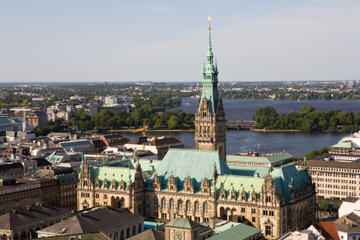 Hamburg Shore Excursion: Sightseeing Tour Including Treppenviertel and the Elbe River