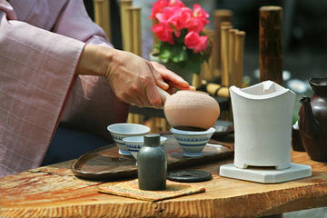 Beijing Private Tour: Tea Ceremony, Hongqiao Market and Kung Fu Show with Peking Duck Dinner