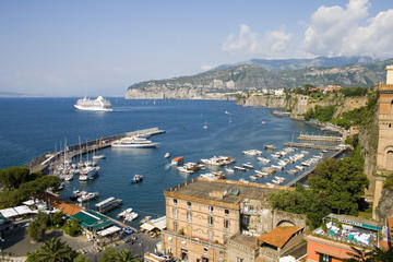 Private Tour: Sorrento and Pompeii Day Trip from Rome