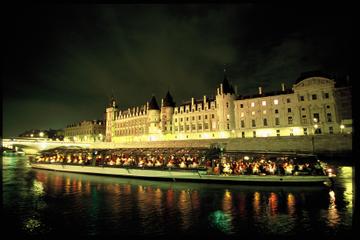 Seine River Cruise: Bateaux Parisiens Sightseeing Cruise with Dinner and Live Music